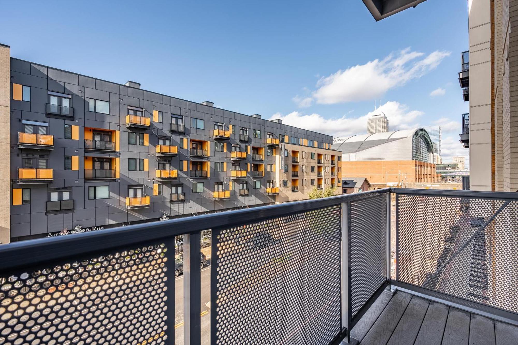 2Br Balcony Suite Gym & Pool Downtown At Cityway Индианаполис Екстериор снимка